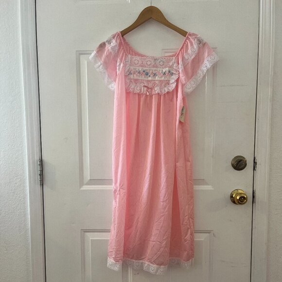Vintage Danni New York Pink Embroider/Lace Nightgown Sz Med - Picture 1 of 9